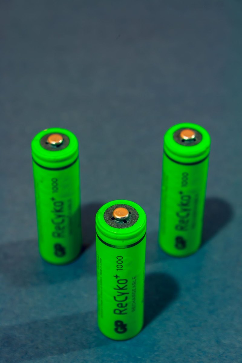 Rechargeable cylindrical batteries